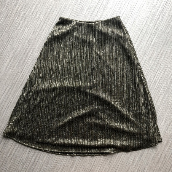 SHIMMERY MIDI SKIRT - Picture 1 of 6